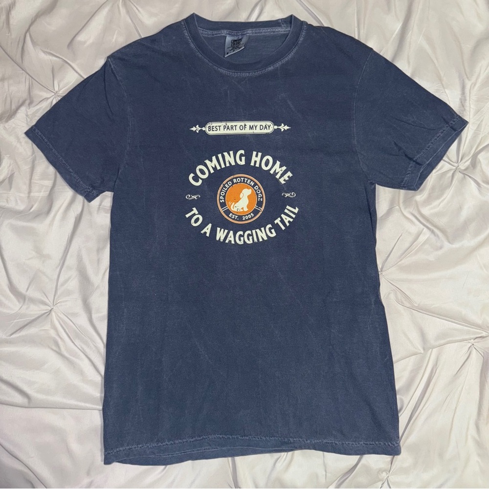 Comfort Colors Vintage-Style‎ Dog Lover Graphic Tee Shirt– Size S